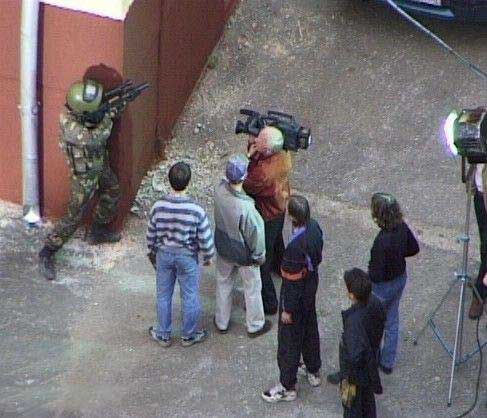 Novin��i - klikni  > dal�� Fotka